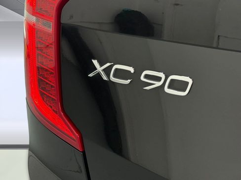 Used 2025 Volvo XC90 B6 Plus image 20