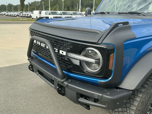 Used 2023 Ford Bronco Wildtrak AWD/4WD image 13