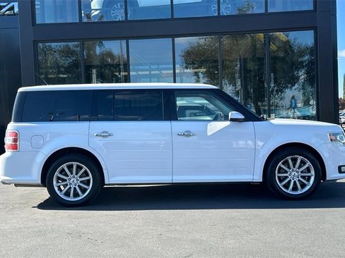 Used 2019 Ford Flex Limited image 4