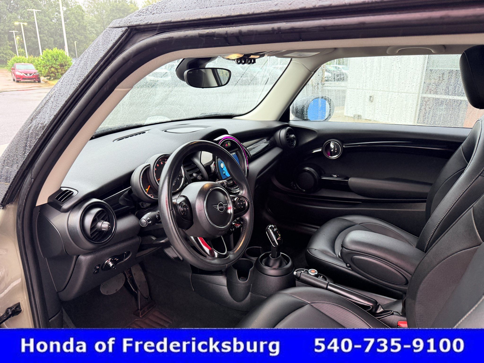 Used 2021 MINI Cooper 2-Door Hardtop FWD image 23