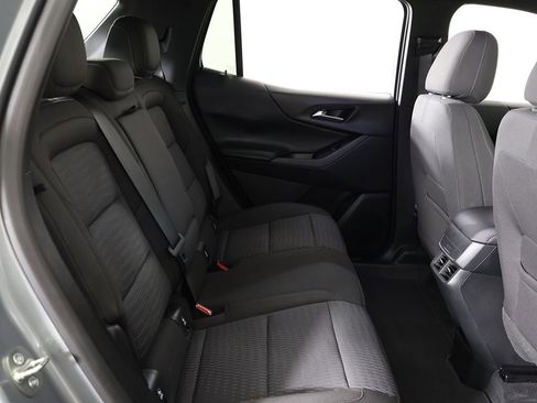 Used 2026 Chevrolet Equinox LT FWD image 35