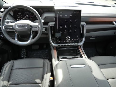 Used 2025 GMC Yukon Denali w/ Sun & Power Step Package AWD/4WD image 35