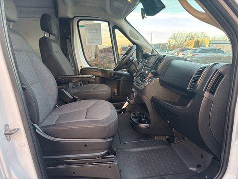 Used 2023 RAM ProMaster 2500 image 10