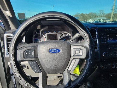 Used 2017 Ford F250 XLT image 14