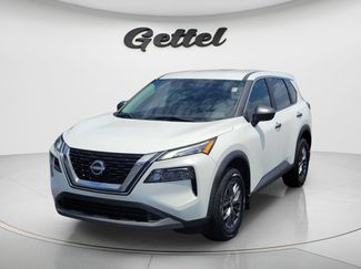 Used 2023 Nissan Rogue S FWD video 1