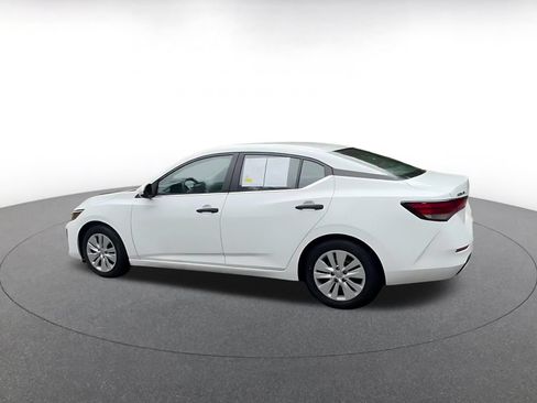 Used 2025 Nissan Sentra S FWD image 10
