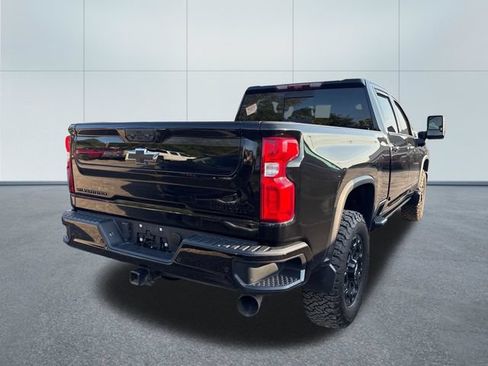 Used 2024 Chevrolet Silverado 2500 High Country w/ High Country Premium Package AWD/4WD image 4
