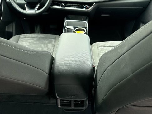 Used 2025 Chevrolet Equinox LT AWD/4WD image 21