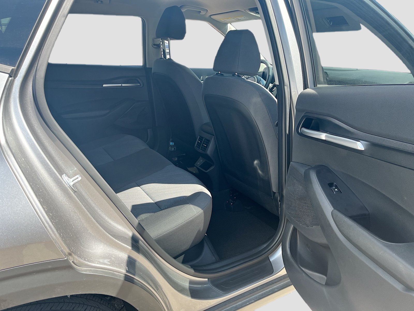 Used 2024 Kia Seltos LX AWD/4WD image 25