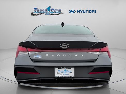 New 2026 Hyundai Elantra SE w/ Cargo Package image 7