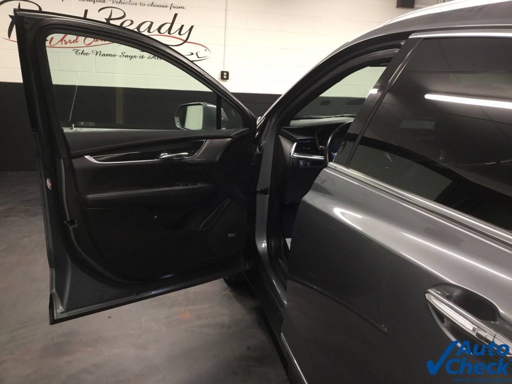 Used 2020 Cadillac XT5 Premium Luxury AWD/4WD image 27