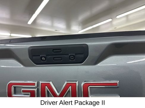 Used 2022 GMC Sierra 1500 AT4 w/ AT4 Premium Package image 16