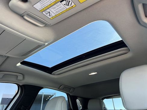 Used 2022 MAZDA CX-30 AWD 2.5 S w/ Premium Package image 19