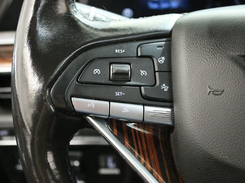 Used 2021 Cadillac Escalade Premium Luxury w/ Performance Package AWD/4WD image 14