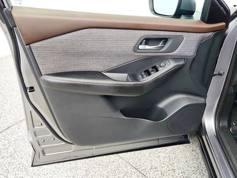 Used 2021 Nissan Rogue SV FWD image 10
