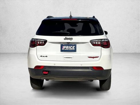 Used 2023 Jeep Compass Trailhawk AWD/4WD image 4