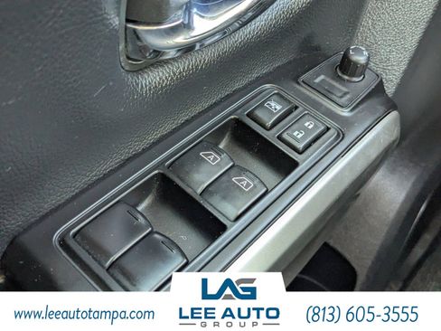 Used 2023 Nissan Titan SV image 22
