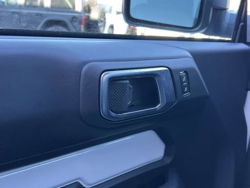 Used 2025 Ford Bronco Badlands w/ Sasquatch Package image 29