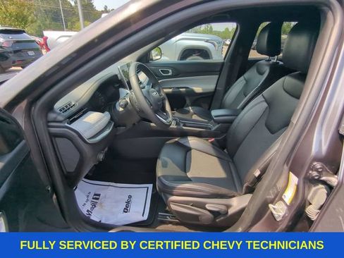 Used 2024 Jeep Compass Latitude AWD/4WD image 22