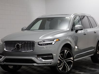 Used 2024 Volvo XC90 B6 Ultimate w/ Lounge Package