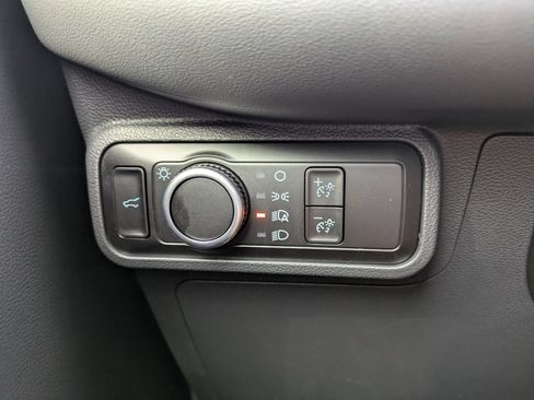 New 2026 Ford Explorer Active RWD image 31