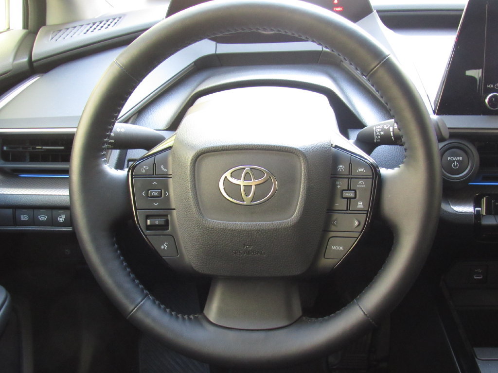 Certified 2025 Toyota Prius XLE FWD image 23