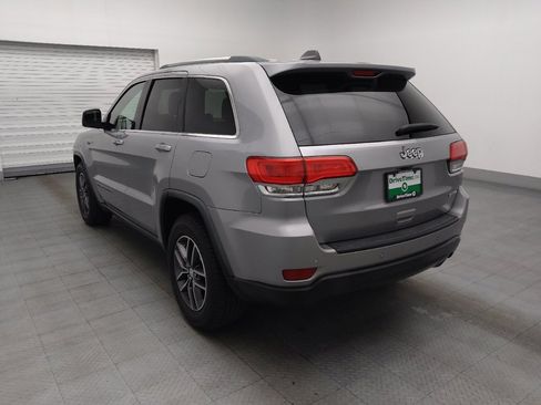 Used 2018 Jeep Grand Cherokee Laredo RWD image 5