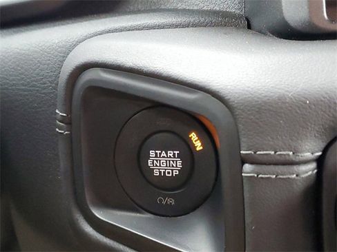 Used 2024 Jeep Wrangler Unlimited Rubicon image 17