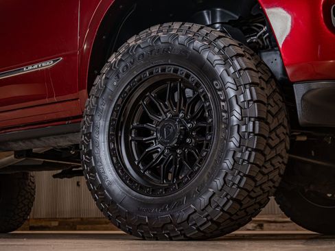 Used 2019 RAM 2500 Limited image 16