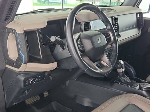 Used 2022 Ford Bronco Wildtrak AWD/4WD image 16