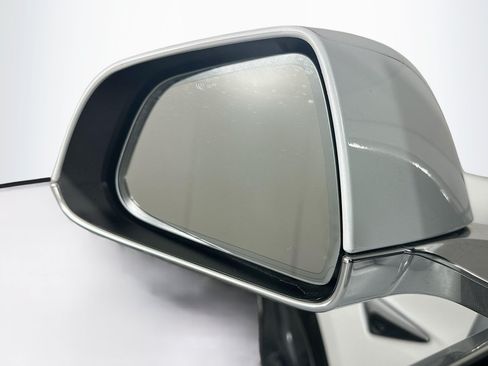 Used 2018 Tesla Model 3 Long Range RWD image 16