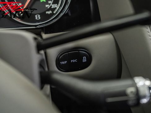 Used 2015 Bentley Continental GT image 35