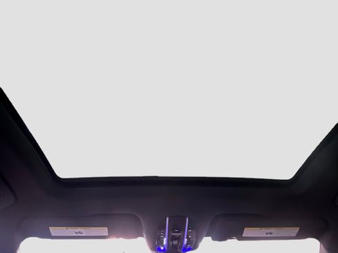 Used 2022 Porsche Cayenne image 17