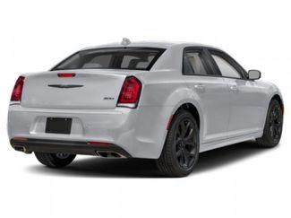 Used 2023 Chrysler 300 Touring L video 2