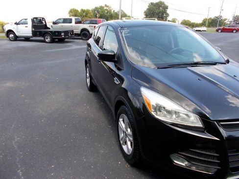 Used 2015 Ford Escape SE image 10