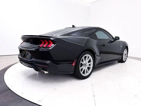 Used 2024 Ford Mustang GT Premium image 17
