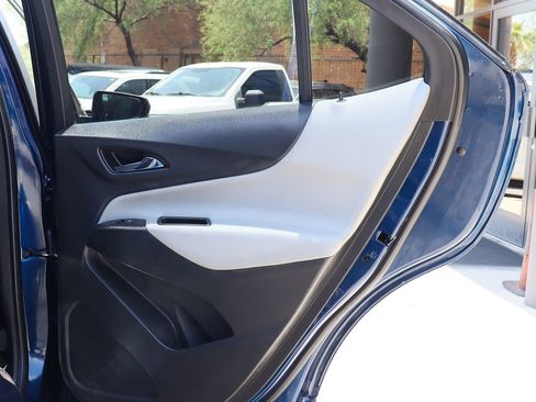 Used 2022 Chevrolet Equinox LS w/ LS Convenience Package image 26