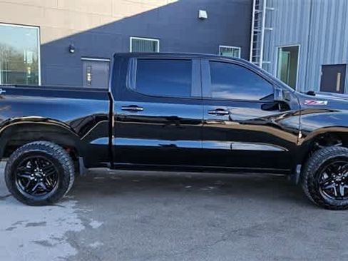 Used 2024 Chevrolet Silverado 1500 LT Trail Boss w/ Protection Package image 9