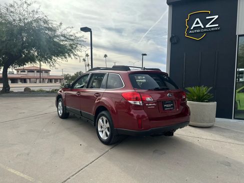 Used 2014 Subaru Outback 2.5i Limited w/ Moonroof Package image 12