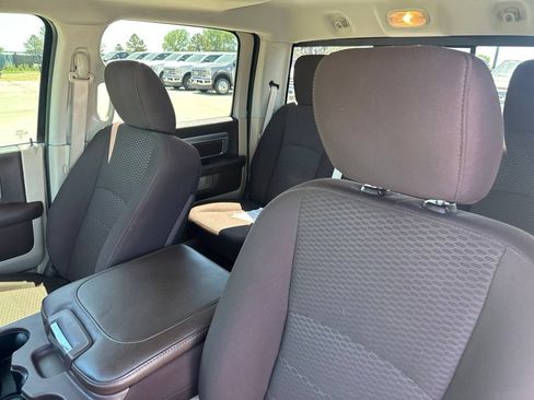 Used 2017 RAM 1500 Classic SLT RWD image 18
