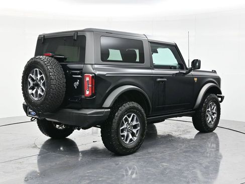 Used 2023 Ford Bronco Badlands image 5