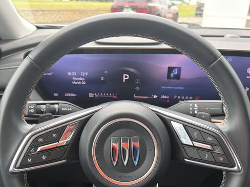 Used 2025 Buick Envision Sport Touring image 23