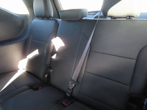 Used 2025 Chevrolet Traverse LT AWD/4WD image 30