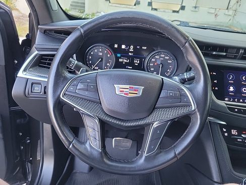Used 2022 Cadillac XT5 Sportv w/ Technology Package image 23