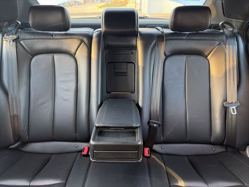 Used 2018 Lincoln Continental Select image 24