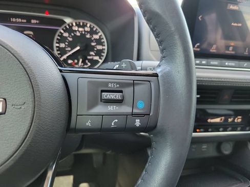 Used 2023 Nissan Rogue SV w/ SV Premium B Package FWD image 22