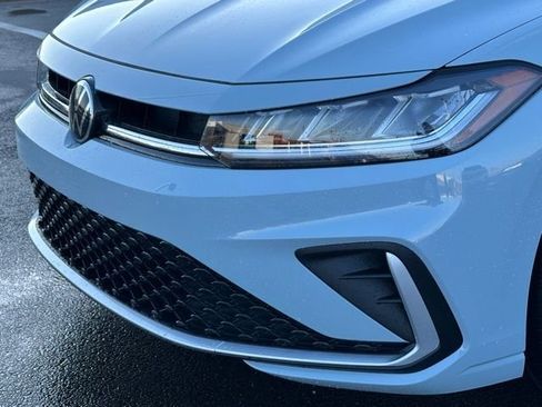 New 2026 Volkswagen Jetta SE image 8