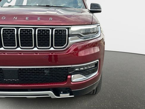 New 2025 Jeep Wagoneer Series II w/ Convenience Group I image 10