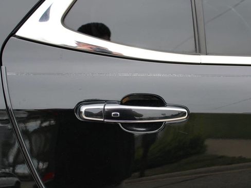 Used 2018 Chevrolet Equinox Premier image 33