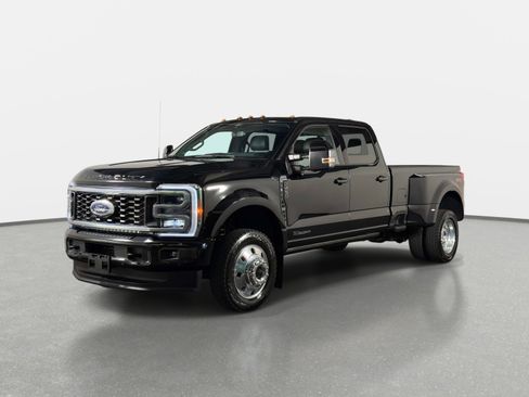 Used 2026 Ford F450 Platinum w/ FX4 Off-Road Package AWD/4WD image 8